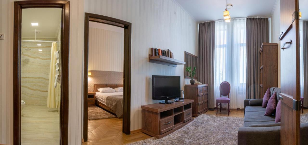Hotel Star Mukacheve Exterior photo