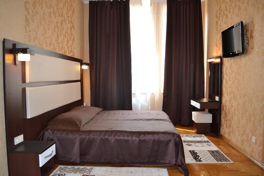 Hotel Star Mukacheve Exterior photo